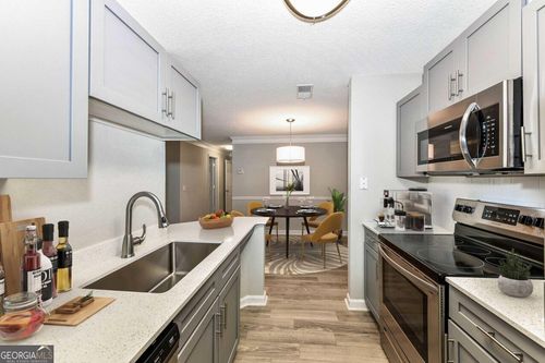 unit-3-312-9200 Roberts Dr, Sandy Springs, GA, 30350-6320 | Card Image