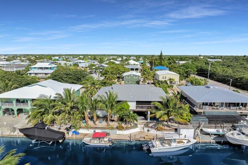 29678 Enterprise Ave, Big Pine Key, FL, 33043-3232 | Card Image