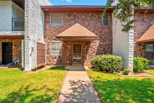 apt-103-1719 E Grauwyler Rd, Irving, TX, 75061-3001 | Card Image