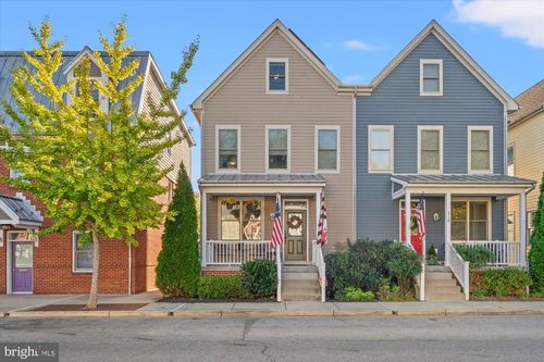 520 N Bentz St, Frederick, MD, 21701-4920 | Card Image