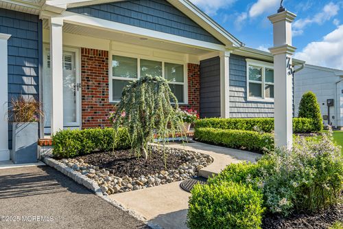 75 Whitmore Dr, Berkeley, NJ, 08757-5831 | Card Image