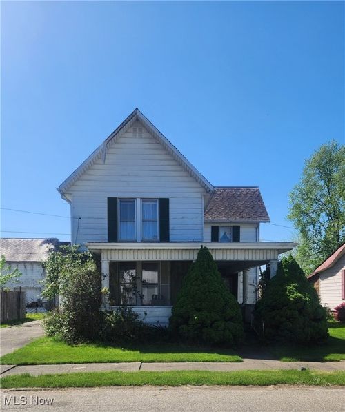 159 E Church St, Newcomerstown, OH, 43832-1105 | Card Image