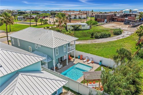 628 Banyan Beach Dr, Port Aransas, TX, 78373-5907 | Card Image
