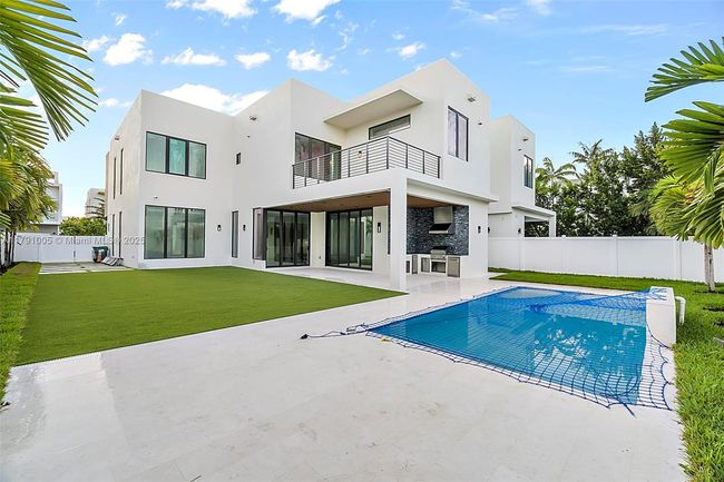 6818 - 6818 Nw 104 Th Ct, House other with 4 bedrooms, 5 bathrooms and null parking in Doral FL | Image 35