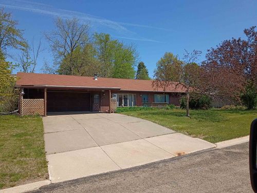 133 Mathilda Dr, Stockton, IL, 61085-1538 | Card Image