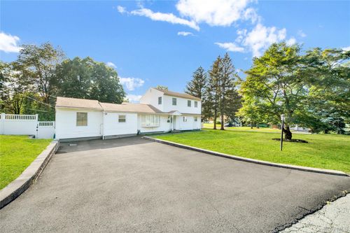 25 Beech St, Nanuet, NY, 10954-1309 | Card Image