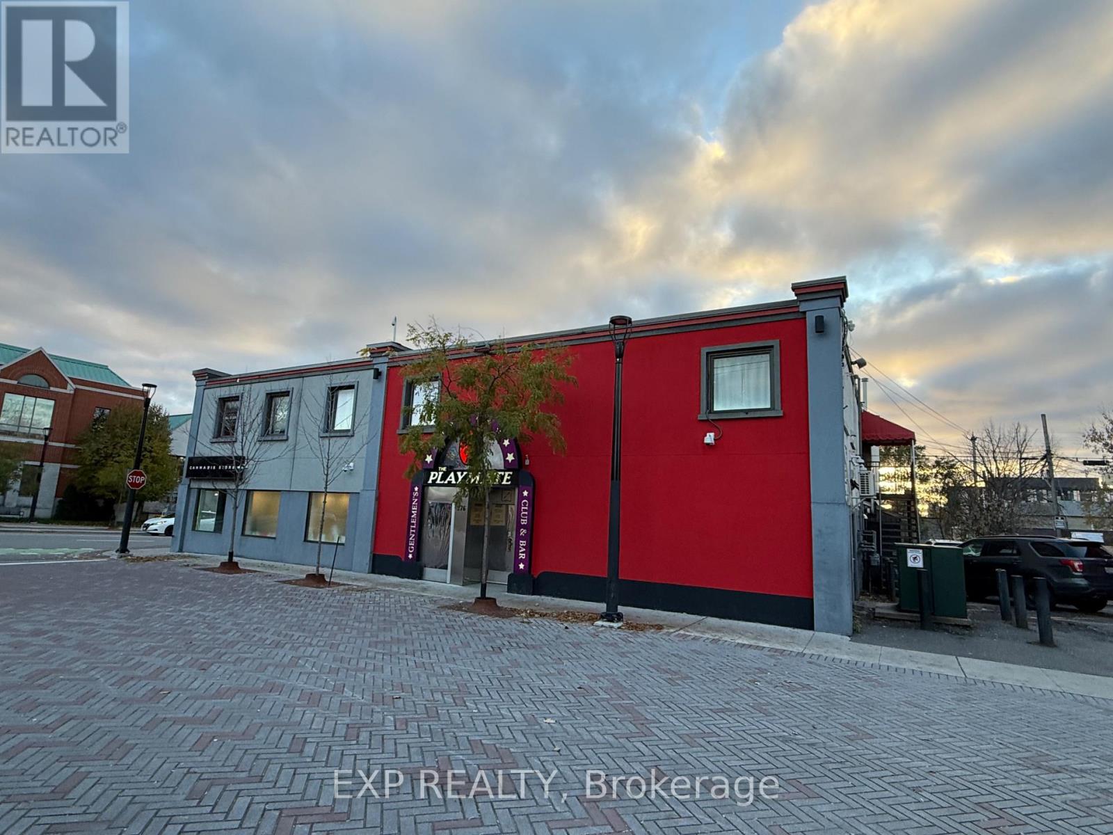 Commercial Sale in Ottawa 5