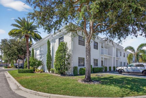 324-130 Cypress Club Dr, Pompano Beach, FL, 33060-4768 | Card Image