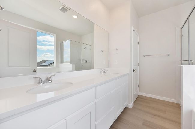2337 Longmire Loop, House other with 4 bedrooms, 3 bathrooms and null parking in Roseville CA | Image 6