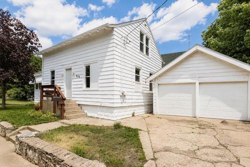 959 6th St, Beloit, WI, 53511-5172 | Card Image