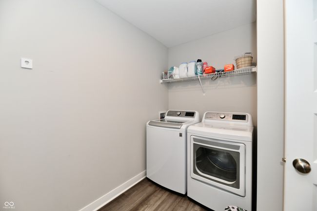 Spacious laundry room | Image 63