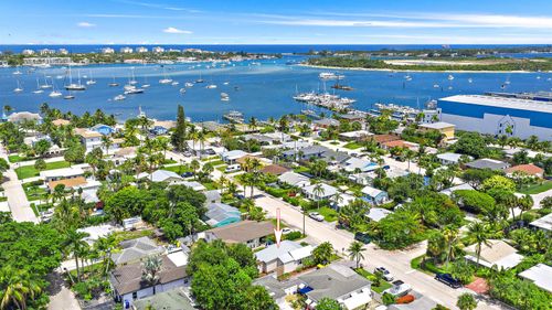 200 E 24th Street, Riviera Beach, FL, 33404 | Card Image