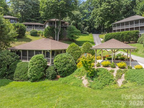 323 Hawks Crest Dr, Waynesville, NC, 28786-5767 | Card Image