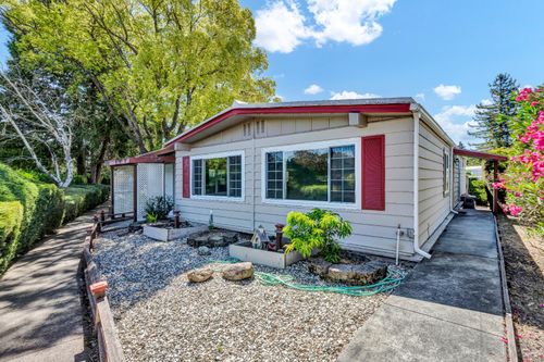 16 Sequoia Cir, Santa Rosa, CA, 95401-4986 | Card Image