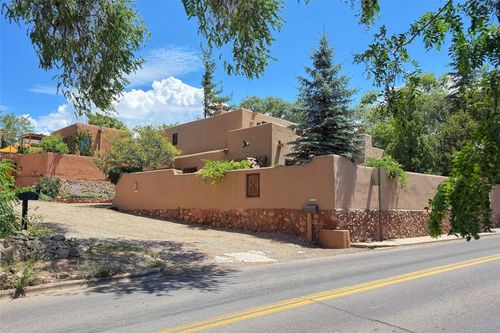 517 Paseo De Peralta, Santa Fe, NM, 87501-1920 | Card Image