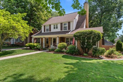 144 N 88th Street, Wauwatosa, WI, 53226 | Card Image