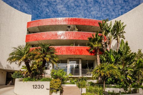 524-1230 Horn Avenue, Out of State, CA, 90069 | Card Image