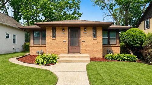 4037 Fremont Ave N, Minneapolis, MN, 55412-1624 | Card Image