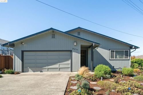 2711 Tulare Ave, El Cerrito, CA, 94530-1438 | Card Image