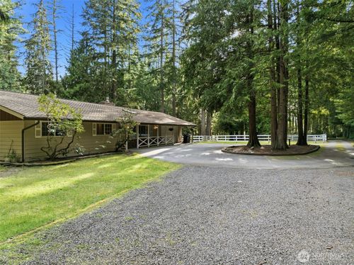 13124 Central Valley Rd Ne, Poulsbo, WA, 98370-8137 | Card Image