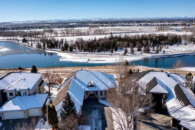 329 Douglasdale Point Se, Home with 4 bedrooms, 2 bathrooms and 6 parking in Calgary AB | Image 42