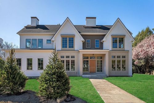 1640 Commonwealth Ave, Newton, MA, 02465-2821 | Card Image