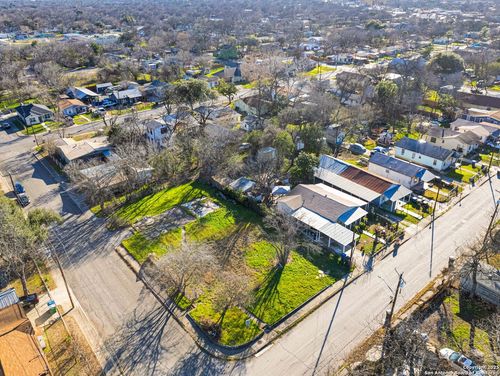 202 Eskimo St, San Antonio, TX, 78225-2322 | Card Image