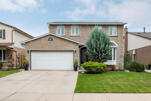 9 Bing Cres, Stoney Creek, ON, L8E3Z4 | Card Image