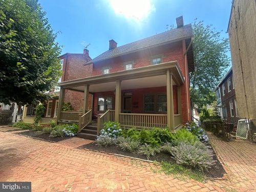 2-218 W Barnard St, WEST CHESTER, PA, 19382-3304 | Card Image
