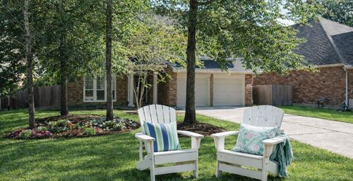 11 Korbel Ct, The Woodlands, TX, 77382-7010 | Card Image