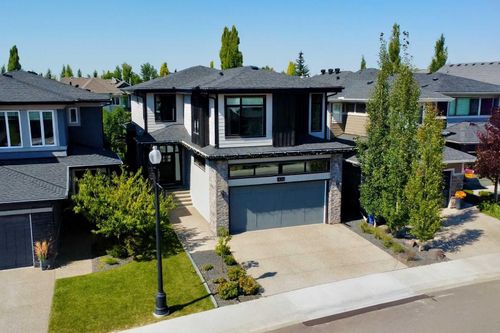 424 Discovery Pl Sw, Calgary, AB, T3H6A2 | Card Image
