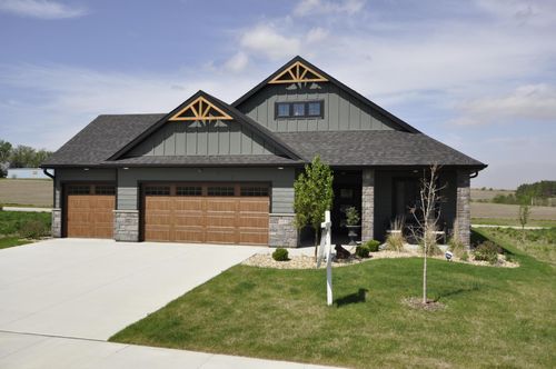 1383 Falstone Alcove Ne, Byron, MN, 55920-5505 | Card Image