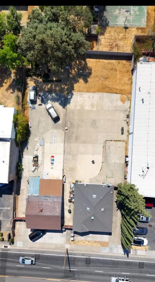 2970-2960 Fruitridge Rd, Sacramento, CA, 95820-6306 | Card Image