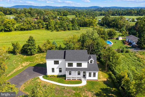 a-1-45 S Loudoun St, LOVETTSVILLE, VA, 20180-8513 | Card Image