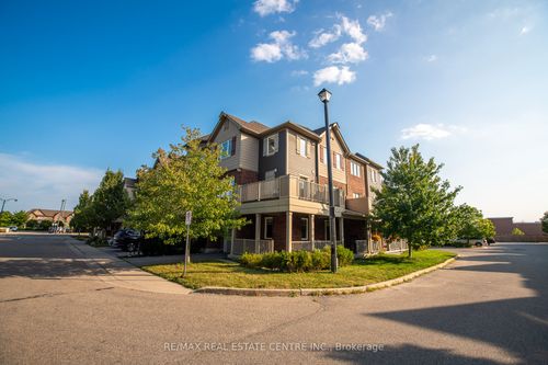 56-3060 Rotary Way, Burlington, ON, L7M0G9 | Card Image