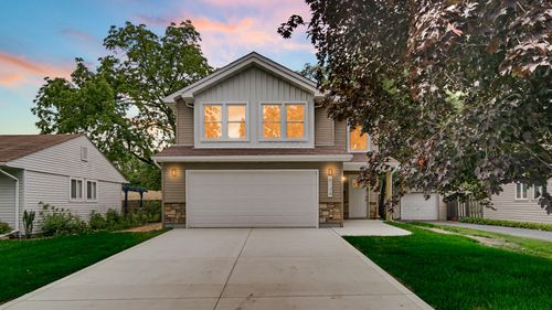 8134 Wicker Park Dr, Highland, IN, 46322-1034 | Card Image