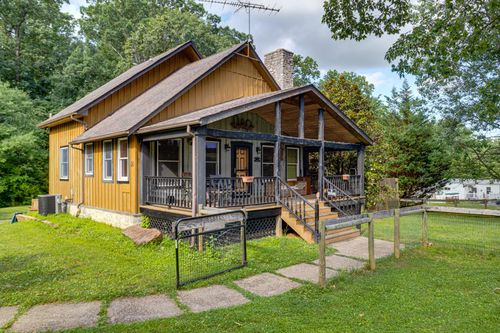 10 Clubhouse Rd, DELTA, PA, 17314-8786 | Card Image