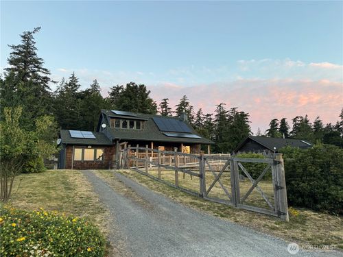 41 Mountain View St, Eastsound, WA, 98245-9721 | Card Image