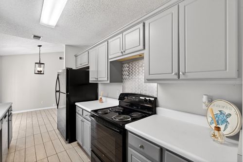 544 Holly Run Ct, Spartanburg, SC, 29303-3379 | Card Image