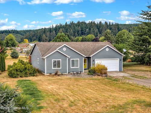 42465 Dale Ln, Astoria, OR, 97103-8663 | Card Image