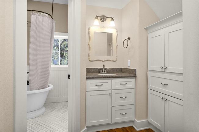 20802 Pecan Bend Rd, House other with 4 bedrooms, 4 bathrooms and 3 parking in Damon TX | Image 32