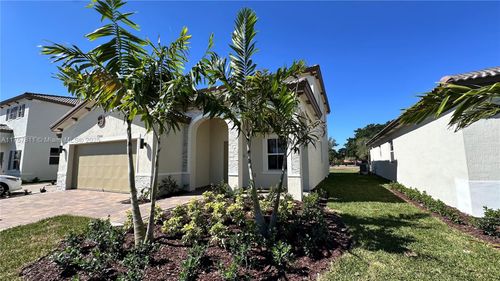 2760-2760 Se 23rd Ave, Homestead, FL, 33035-1981 | Card Image