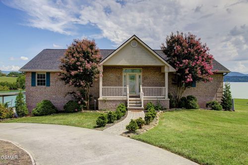 1820 Harbor Hills Ln, Dandridge, TN, 37725-6660 | Card Image