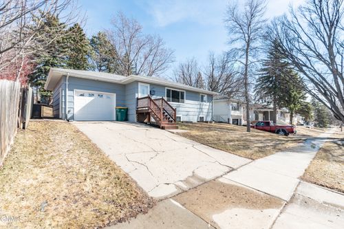 1223 N 17th St, Bismarck, ND, 58501-2819 | Card Image