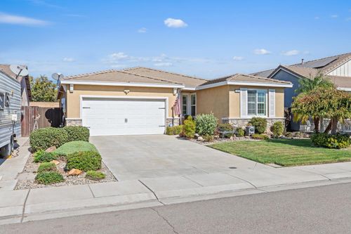 1061 Alba St, Manteca, CA, 95337-8757 | Card Image