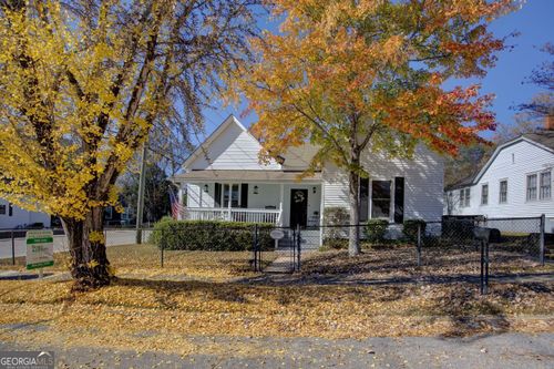 27 N Broad St, Porterdale, GA, 30014-3351 | Card Image