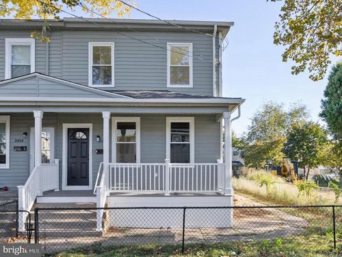 1006 W 3rd St, Florence, NJ, 08518-1002 | Card Image