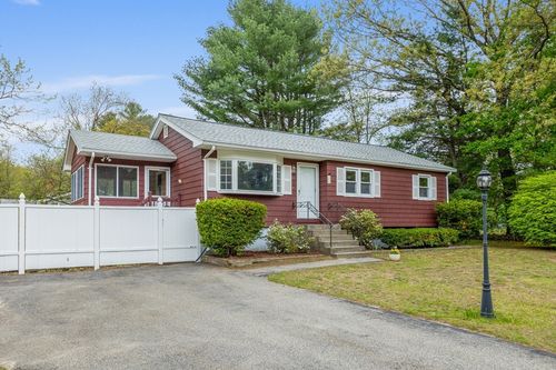 11 Anniversary Way, Billerica, MA, 01821-2908 | Card Image