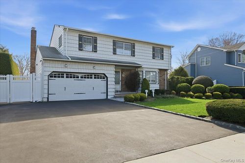 1385 Briard St, Wantagh, NY, 11793-2905 | Card Image