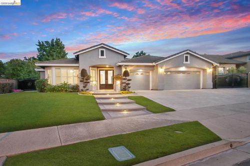 1830 Castellina Dr, Brentwood, CA, 94513-6536 | Card Image